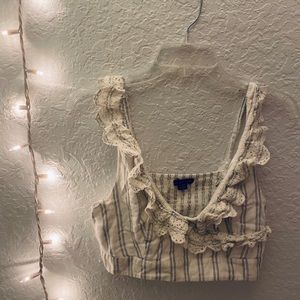 American eagle crop top